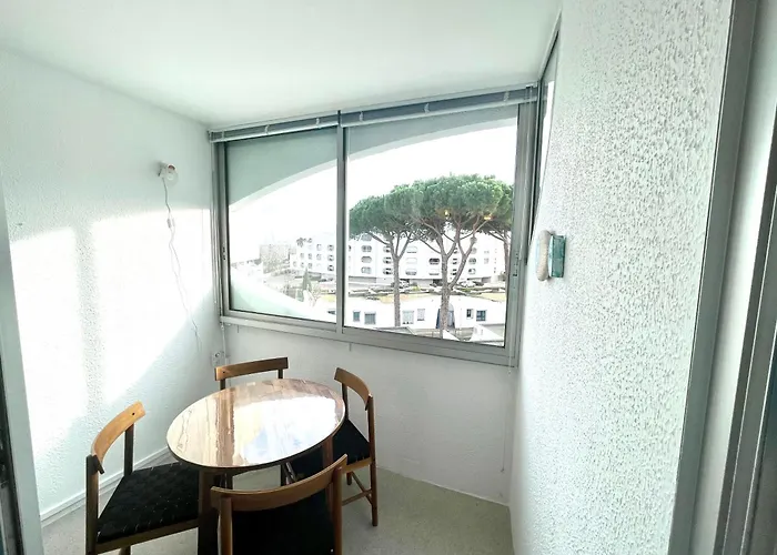 Pgh N28 - à 200m De La Avec Parking Privé *