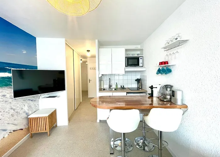 Pgh N28 - à 200m De La Avec Parking Privé Apartamento
